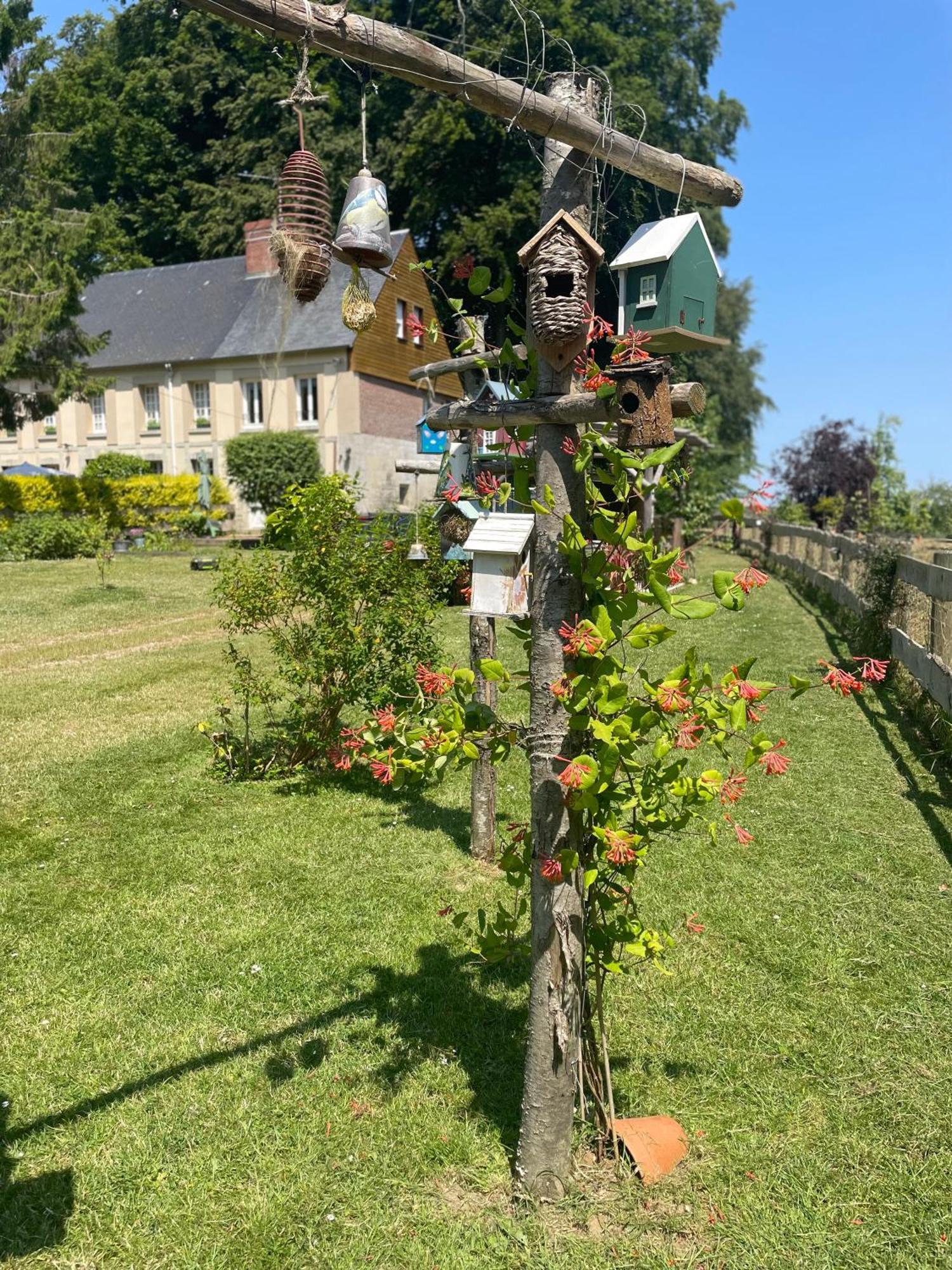 Le Clos Du Val A Loup Benarville Экстерьер фото